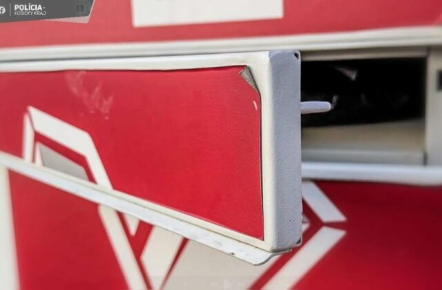 Košická objasňuje prípad miznúcich zásielok, v sérii krádeží sú zapletené minimálne dve osoby – FOTO