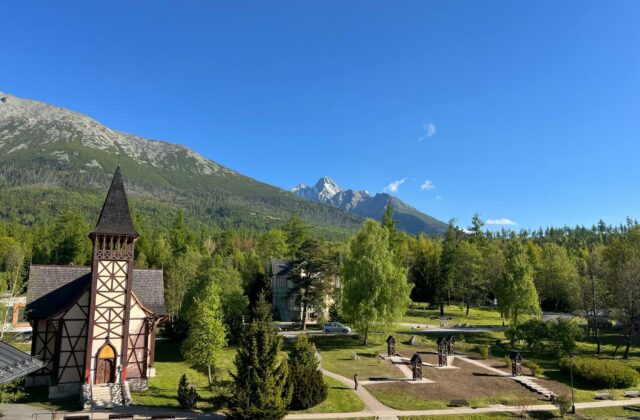 V Starom Smokovci vytvorili Ružencovú záhradu, inšpirovali sa Poľskom – FOTO