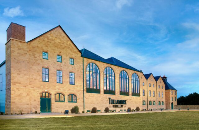 Daniel Edmund Williams: Muž, ktorý dostal Tullamore na obchodnú mapu Írska