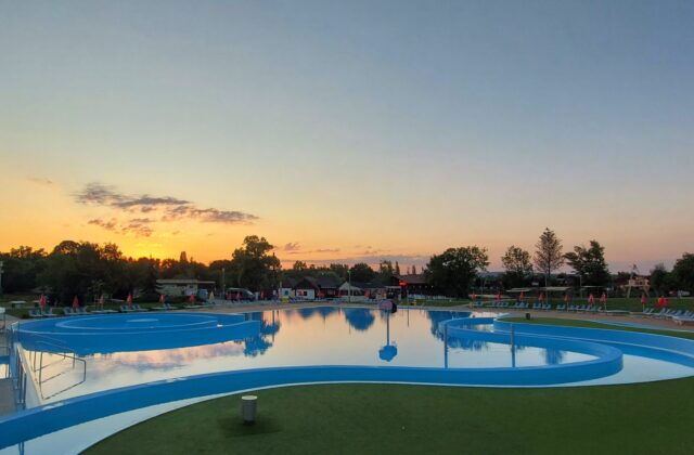 Kúpalisko Vadaš v Štúrove opäť otvorí svoje brány, hygienici potvrdili vyhovujúcu kvalitu vody