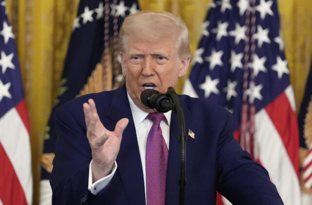 Spojené štáty by nemali byť povinné splniť cieľ výdavkov NATO, tvrdí prezident Trump