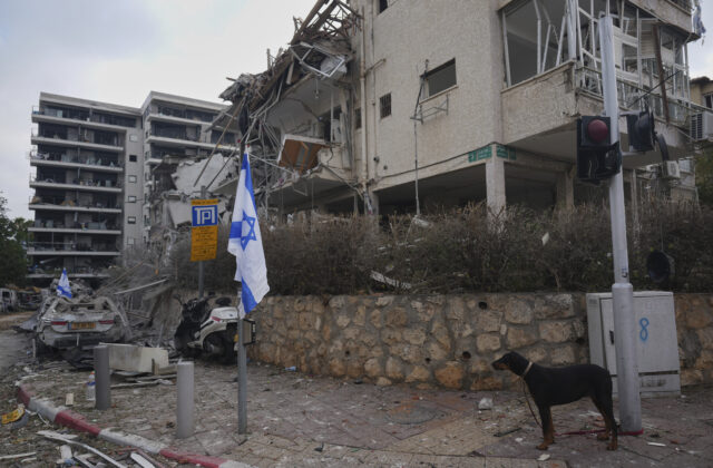 Iránska štátna televízia oznámila nové odpálenia rakiet proti Izraelu, ide o priamu reakciu na konanie USA