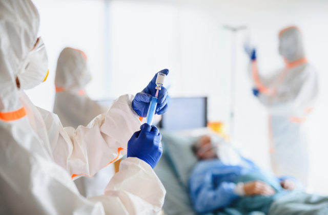 Nebezpečné parazity si môžete priniesť aj z dovolenky na Slovensku. Odborníci radia, ako sa pred nimi chrániť