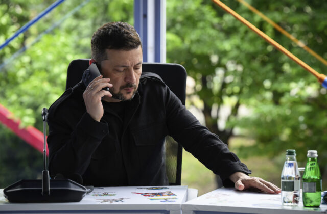 Zelenskyj a Trump sa plánujú stretnúť v stredu počas samitu NATO v Haagu