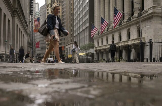 Americká ekonomika v prvom kvartáli klesla viac, ako sa pôvodne odhadovalo