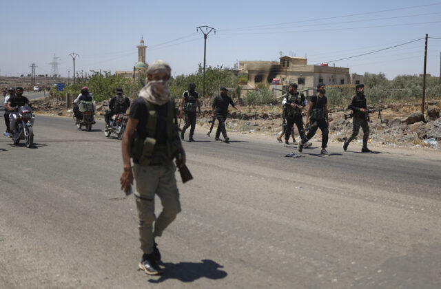 Vysídlených je už vyše 79-tisíc ľudí. Suvajda zažíva chaos, boje prerušili dodávky vody aj telekomunikácie