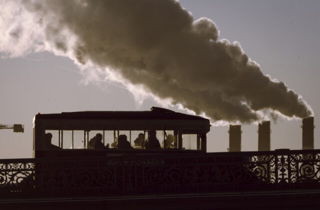 Pri nehode autobusu v Rusku zomrelo 13 ľudí
