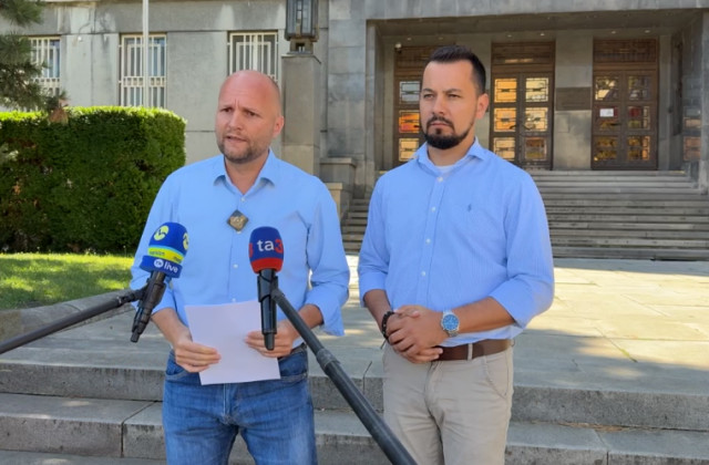 Demokrati opäť žiadajú od Šutaja Eštoka informácie o výlete do Nemecka, porušenie zákona potvrdila aj generálna prokuratúra – VIDEO