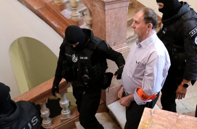 Súdny proces s atentátnikom na Fica bude pokračovať v utorok, Cintula je ochotný prijať trest vo výmere 12 rokov