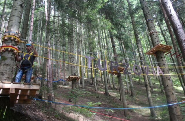 V rekreačnej zóne Turzov otvorili lanový park – FOTO