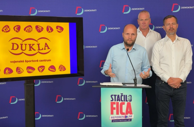 Dukla sa podľa Demokratov pod vedením nového riaditeľa rozpadá, Naď vyzýva Kaliňáka na okamžitý zásah – VIDEO