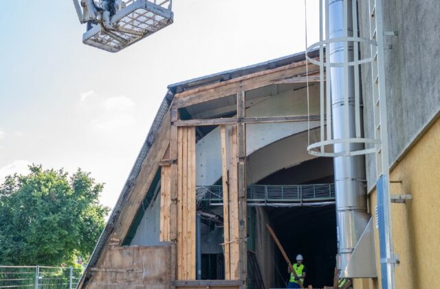Petržalka spustila rekonštrukciu športovej haly pri Draždiaku, hotová má byť v júli 2026