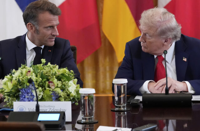 V Bielom dome sa nehovorilo o územných ústupkoch Ukrajiny voči Rusku, vyhlásil Macron