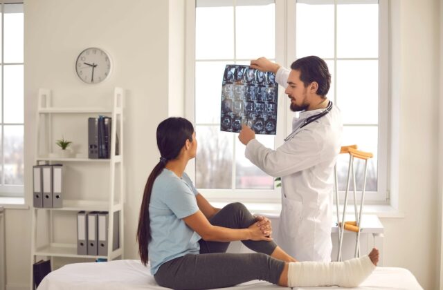 Jedna zlomená noha stála vyše 110-tisíc eur. Dovolenka mohla vyjsť pani Lenku poriadne draho