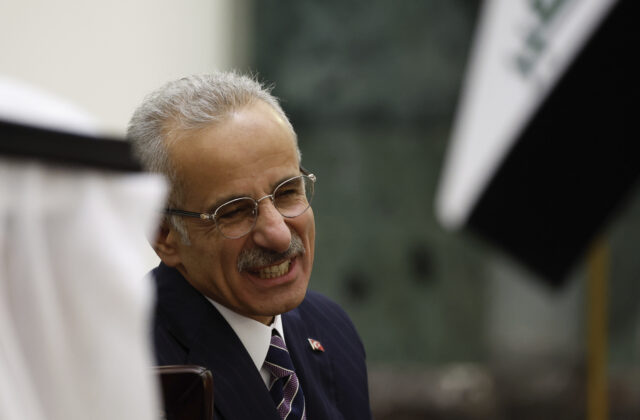 Turecký minister dopravy dostal pokutu za prekročenie rýchlosti