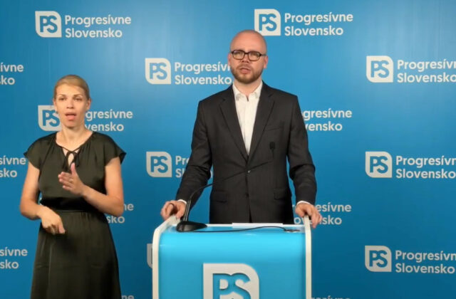 Opozícia kritizuje Fica za obranu Kotlára, minister zdravotníctva podľa Dvořáka len tichučko šúcha nohami