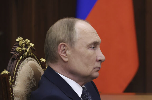 Ideálnou možnosťou na ukončenie vojny je vnútorný prevrat v Moskve, tvrdí diplomat