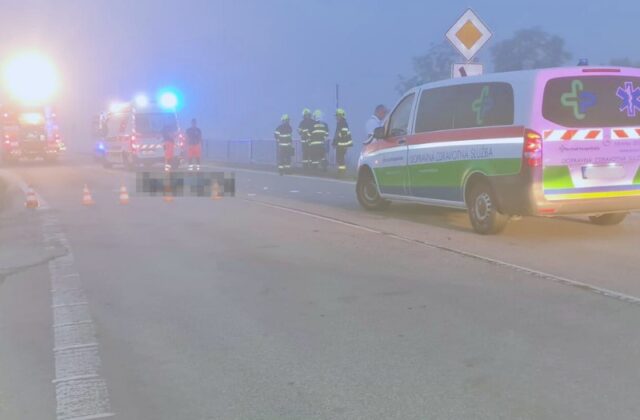 Tragická nehoda v Tornali, zahynul chodec bez reflexných prvkov – FOTO