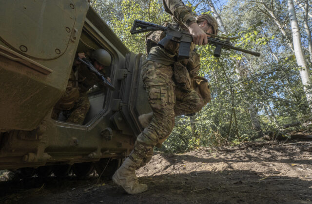 Tempo ruského postupu na Ukrajine sa v auguste spomalilo o takmer pätinu