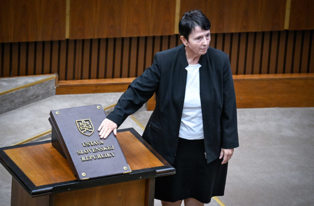 Poslankyňa progresívcov Viera Kalmárová sa vzdala mandátu, nahradí ju iná žena