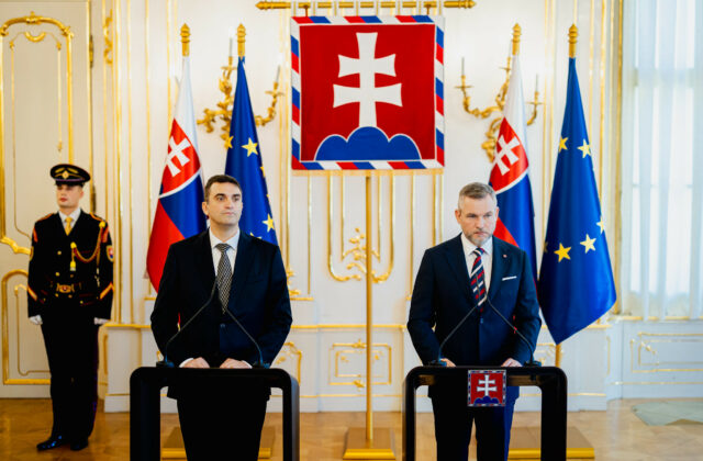 Pellegrini sa zastal SAV, skritizoval Kotlárovo „motanie sa v chemickom zložení vakcín“ – VIDEO