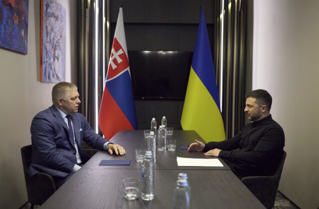 Fico v Užhorode rokoval s ukrajinským prezidentom Zelenským, stretnutie ocenil aj Pellegrini
