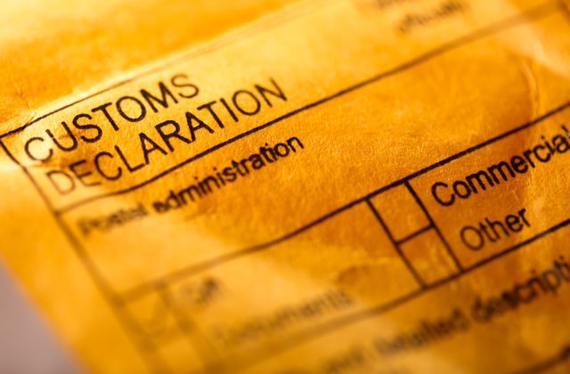 Poštová doprava do USA klesla po zrušení daňovej výnimky o viac ako 80 percent