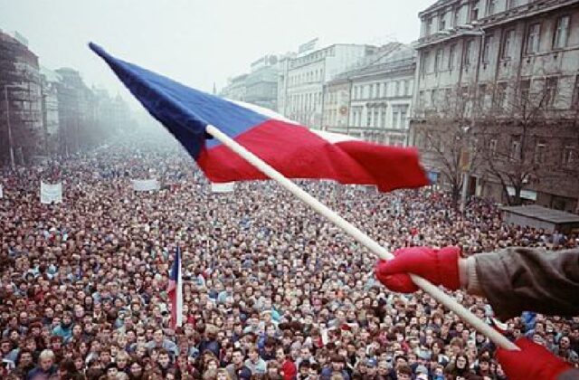 Slovenské protifašistické hnutie žiada zachovanie 17. novembra a 8. mája ako dní pracovného pokoja