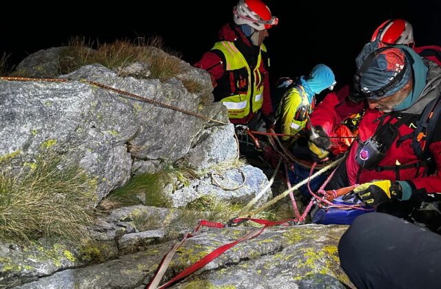 V Tatrách v noci zachraňovali dvoch Čechov, na vysokohorskú turistiku neboli dostatočne vybavení