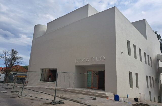 Divadlo Poprad predstaví novú hru k téme holokaustu, chce otvoriť diskusiu a pripomínať si udalosti späté s mestom – FOTO