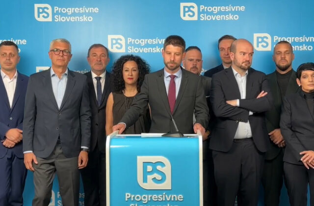 Ficova úchylná obsesia mojou rodinou je za všetkými čiarami, tvrdí Šimečka – VIDEO