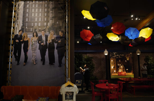 New York bude mať svoj Central Perk, repliku ikonickej kaviarne z obľúbeného seriálu Priatelia