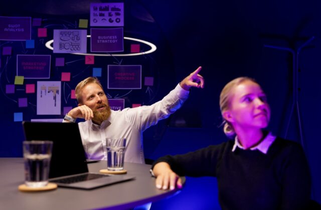 Viete, že môžete obchodovať s virtuálnymi peniazmi, ale odniesť si skutočné?