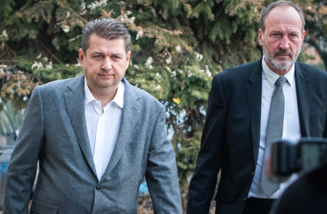 Kauza Bonaparte sa vracia pred súd, pokračovať má výsluchom znalcov