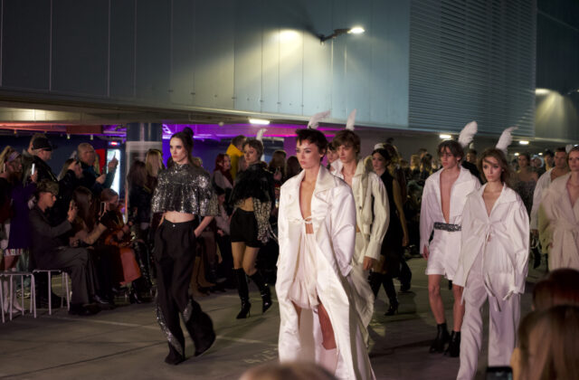 Móda v netradičnom svetle: Pavol Dendis a Ploom priniesli na Nivy unikátnu módnu prehliadku Fashion Live!