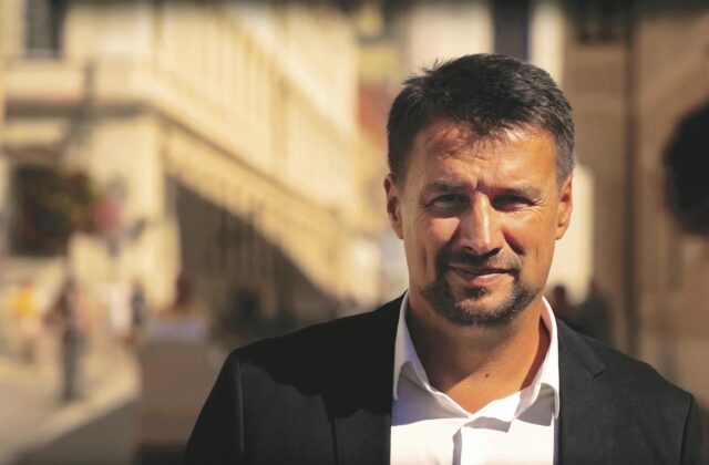 Branislav Baroš bude opäť kandidovať na post primátora Trnavy, chce vymeniť Bročku – VIDEO