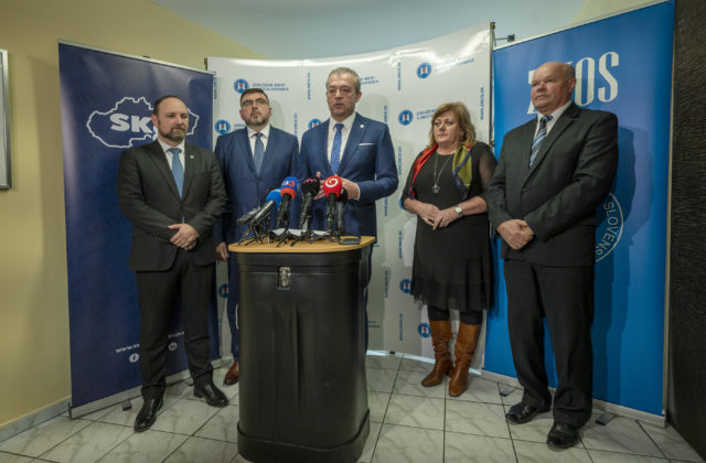 Väčšina samosprávnych krajov odmieta posúvať voľby o rok, upozorňujú na porušenie princípov právneho štátu