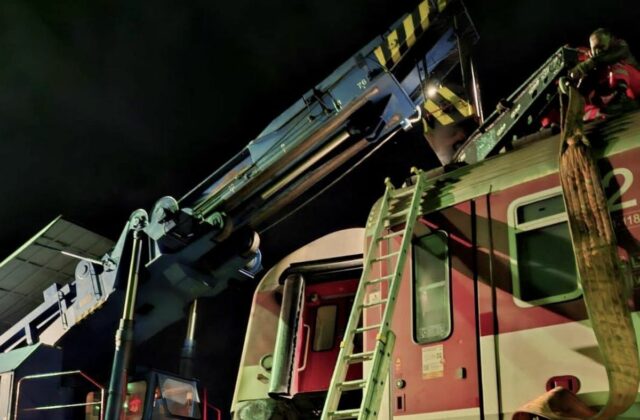 Vyšetrovanie zrážky rýchlikov pri Rožňave: Jeden bol približne o 100 metrov ďalej, než sa mal nachádzať – VIDEO, FOTO