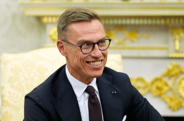 Rusko musí k rokovaniu donútiť bič, hovorí fínsky prezident