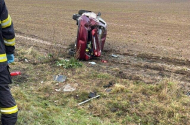 V obci Rudno sa stala tragická dopravná nehoda, chodca zrazil len 19-ročný vodič