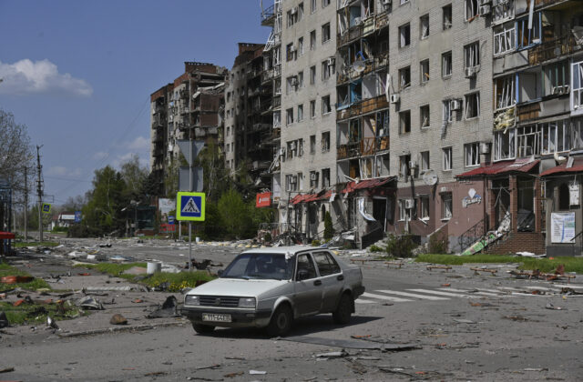 Rusi pri útoku na Pokrovsk použili civilistov ako živý štít