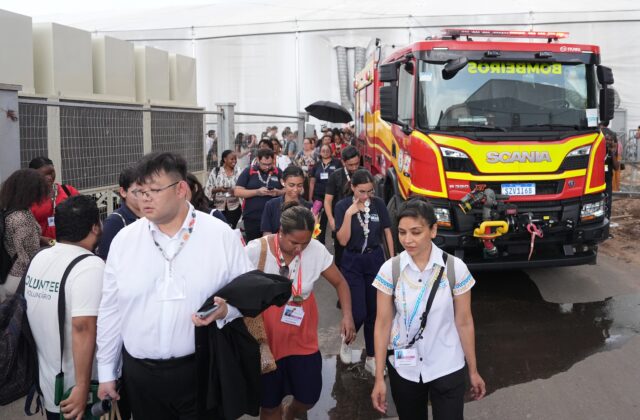 Na klimatickej konferencii OSN v Brazílii vypukol požiar, účastníkov evakuovali
