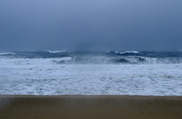 Obrovská vlna na ostrove Tenerife zabila dvoch slovenských občanov, tretí je zranený
