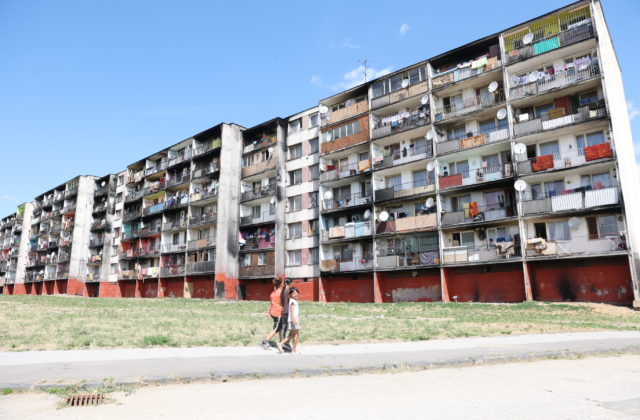 Slovenská katolícka charita spolupracuje s Luníkom IX, cieľom je riešiť problémy vylúčenej komunity