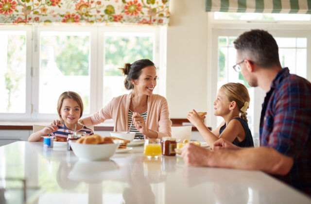 Tetra Pak uvádza na trh prvú papierovú bariéru pre obaly na džúsy na svete. V spolupráci s García Carrión posúvajú vývoj nových obalových materiálov