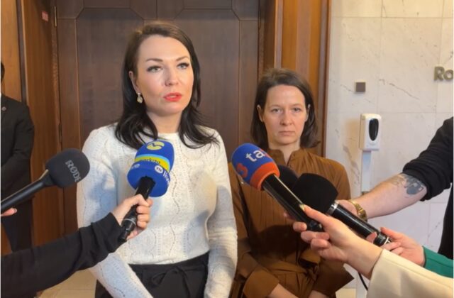 Progresívci podali trestné oznámenie v súvislosti s prepojeniami Epsteina na Slovensko, Demokrati žiadajú zvolanie Bezpečnostnej rady – VIDEO