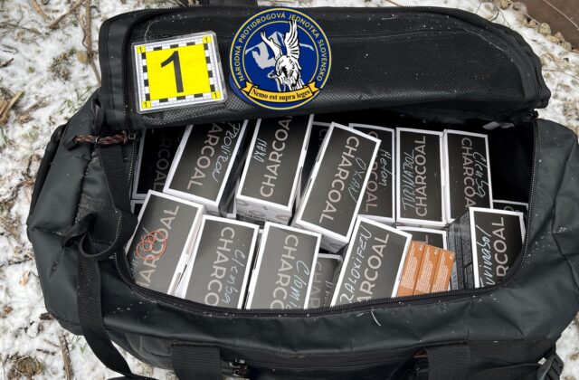 Policajti zaistili počas akcie Cézar tisíce nelegálnych anabolík, jedna zadržaná osoba je v trestnom konaní známa