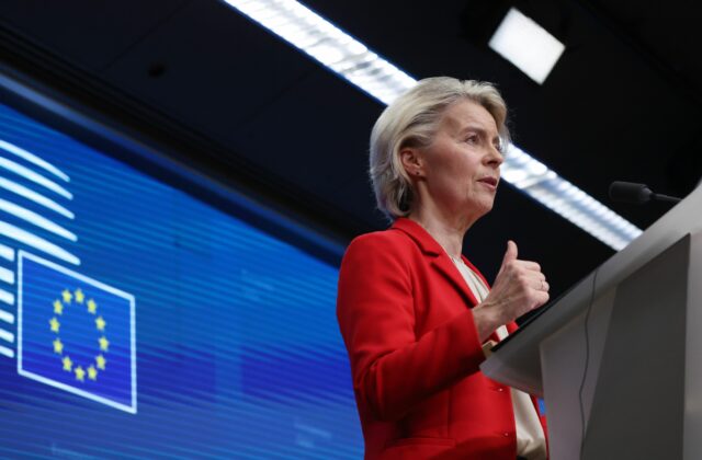 Experti vyzvali predsedníčku Európskej komisie na vedecky podloženú reguláciu nikotínových výrobkov