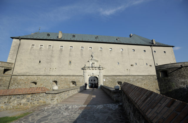 Hrad Červený Kameň sprístupní unikátnu knižnicu Rudolfa Pálffyho, stane sa tak len počas jedného víkendu