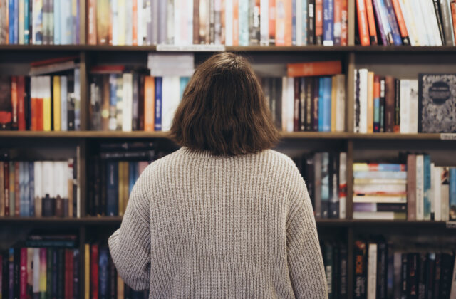 Až 40 percent Slovákov nesiahlo za posledný rok ani po jednej knihe, podľa prieskumu najviac čítajú seniori a Generácia Z